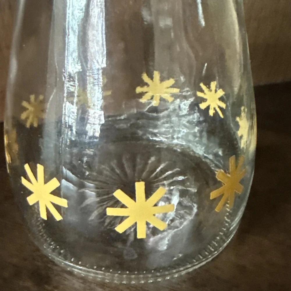 Vtg MCM Log Cabin Glass Syrup Server with Handle, Gold Starburst Maple Syrup Jug